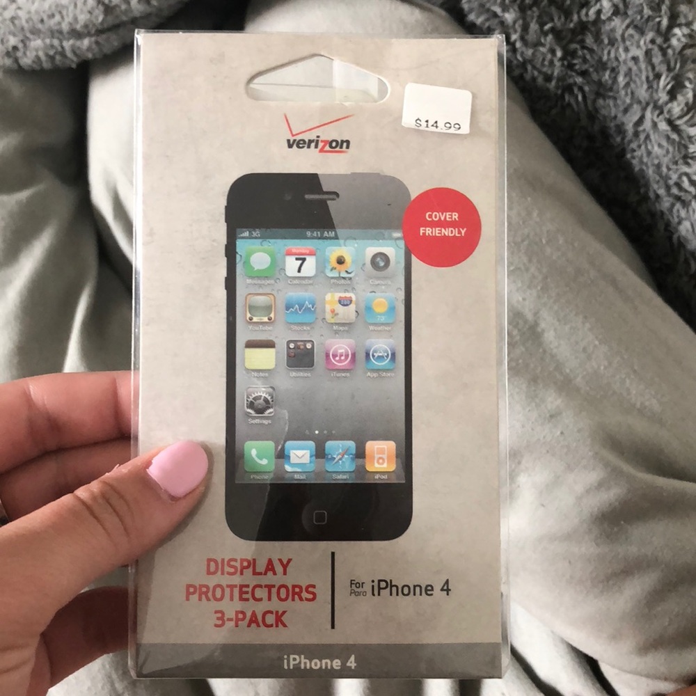 iPhone 4 screen protectors (pack of 3)